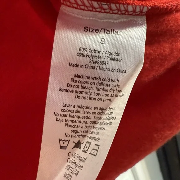 Betty Boop Crewneck Red Graphic SmallSweatshirt Holiday NWOT. ✅ Description! - Picture 4 of 11